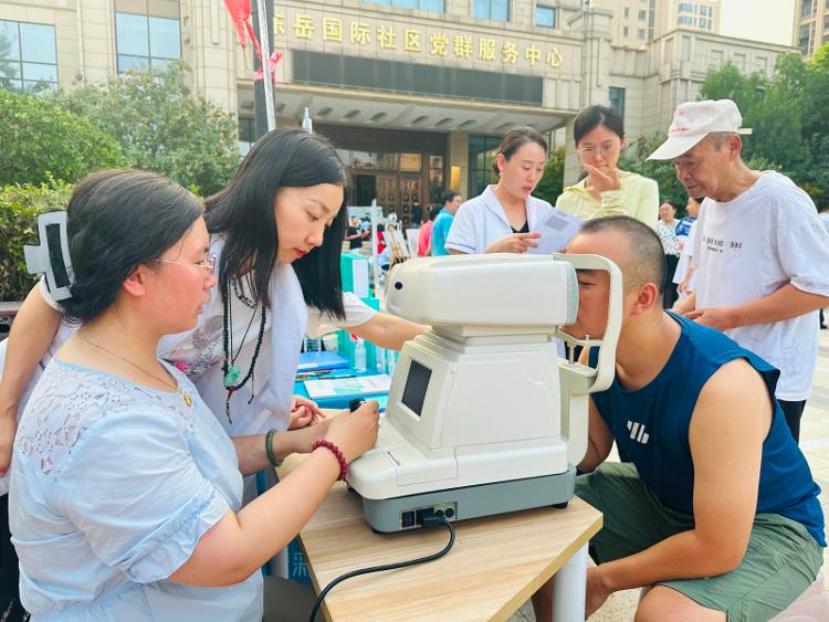 有齐有爱·东岳国际社区邻居节睦邻集市 居民服务温暖来袭