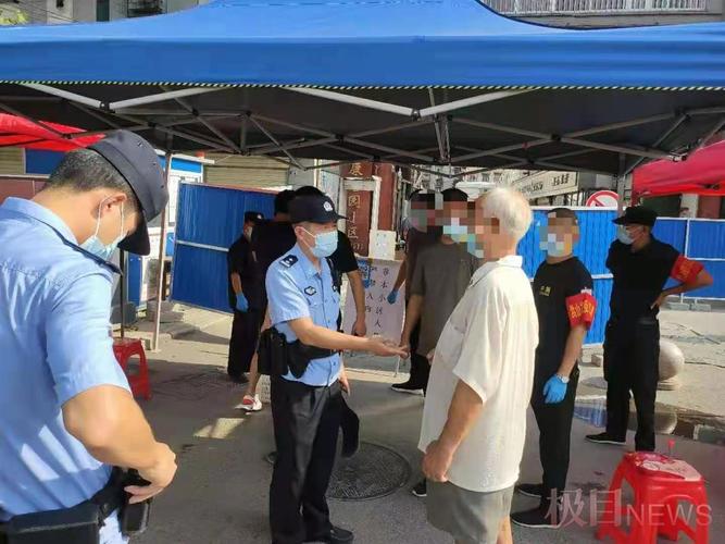 用心用情用力，武汉东湖高新区民警筑牢疫情防控与居民服务双重屏障